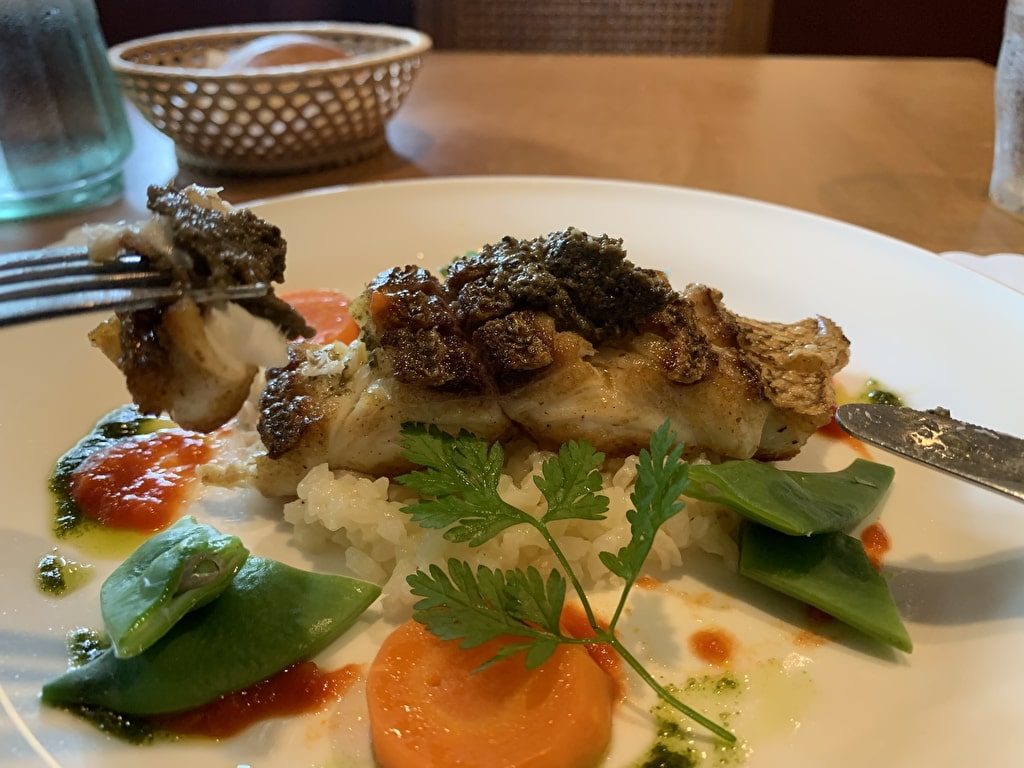 シェ・キクスイの淡路島沖の真鯛のポワレ実食