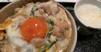 とり伊の親子丼