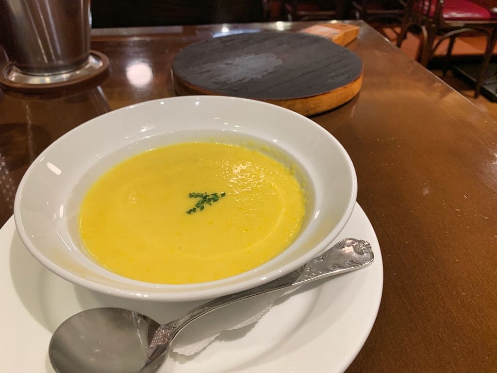 グリルキャピタル東洋亭新大阪店のコーンスープ