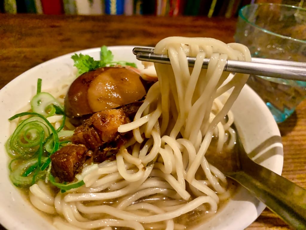 微風台南の台南担仔麺実食