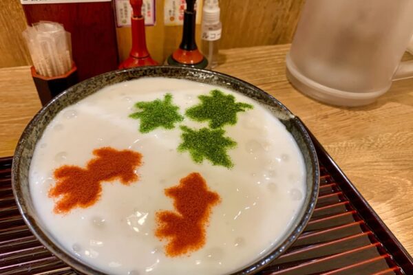 味味香 京都ポルタ店の夏の季節カレーうどん近影