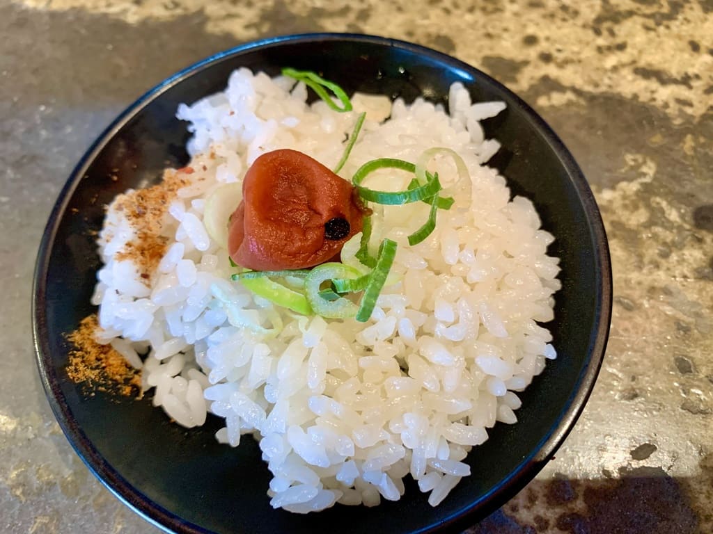 島田製麺食堂のうにつけ麺ダイブ飯