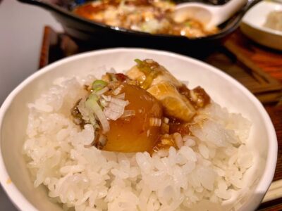 魏飯吉堂の土鍋トマト麻婆豆腐セット実食2