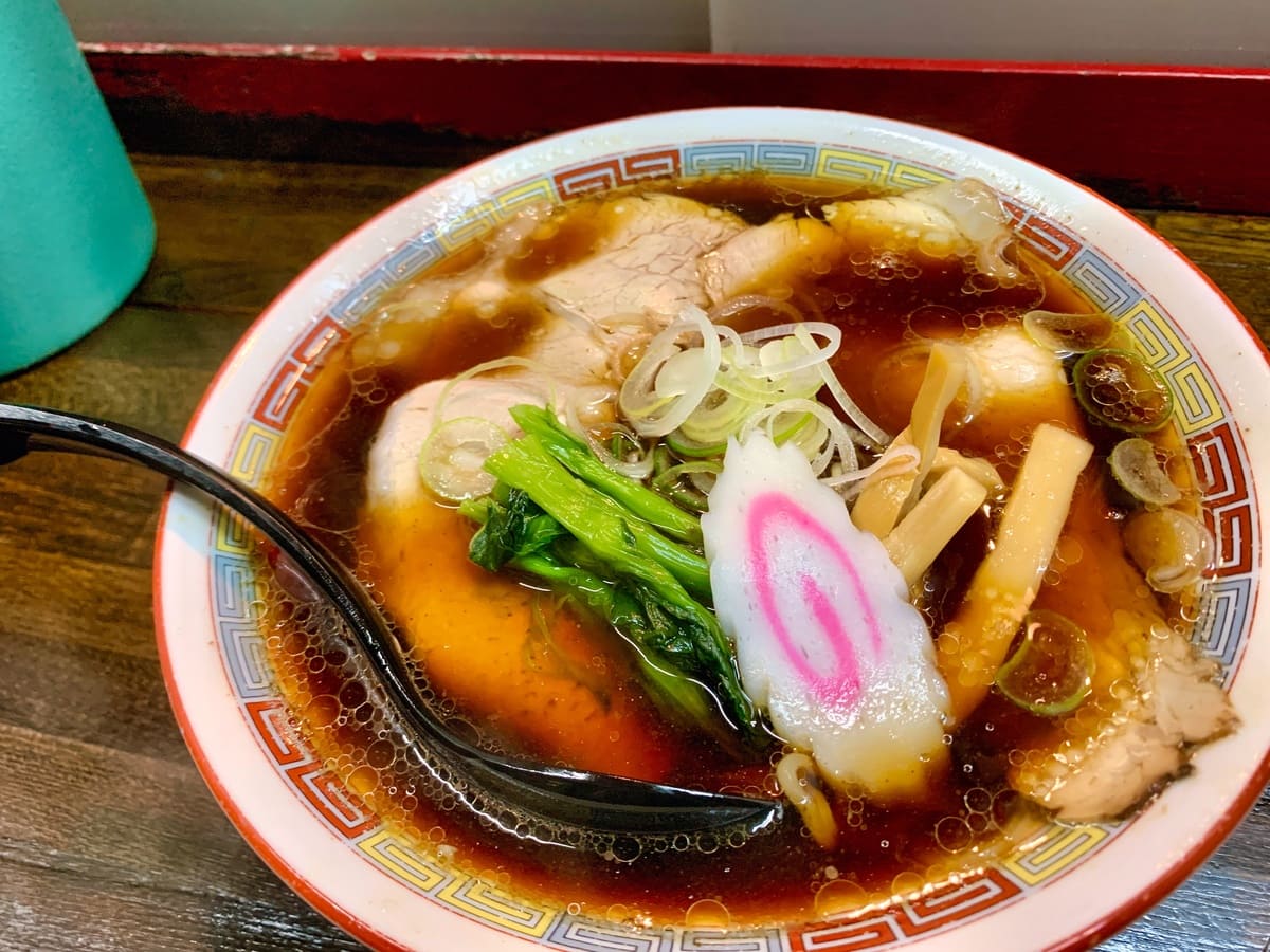 ますや本店 駅前店で福島三大ご当地ラーメンの1つ・郡山ブラックを食す | 現実逃避.com