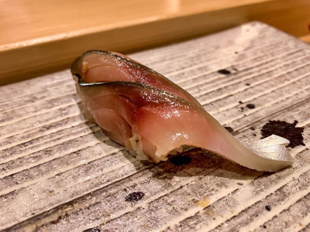 寿司割烹魚紋のしめ鯖