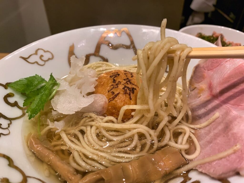 野口太郎ラーメンの太郎ラーメン麺