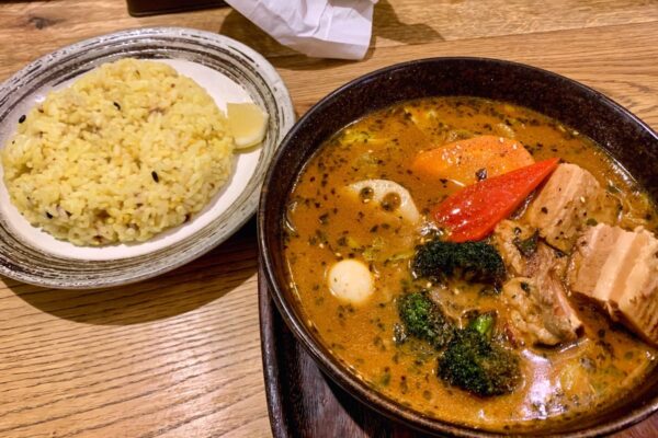 スープカレーGARAKUのとろとろ炙り焙煎角煮近影