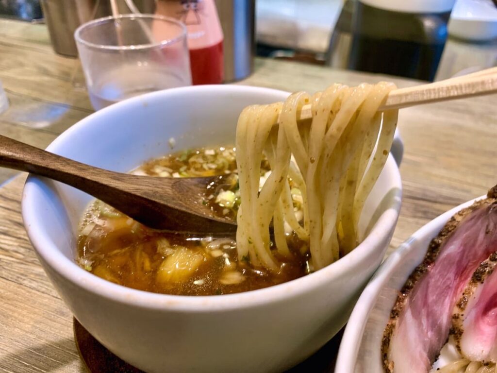 アノラーメン製作所のPine Soupつけ麺実食2