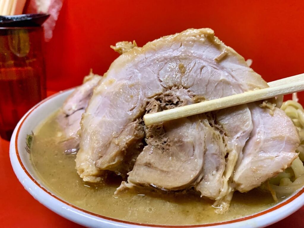 ラーメン二郎 京都店のラーメン(並)チャーシュー