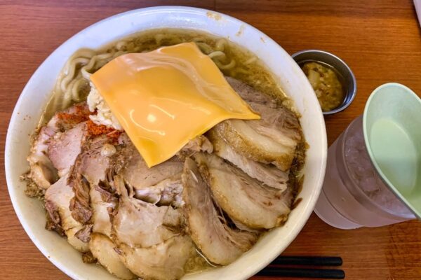 ラーメン荘地球規模で考えろ ソラの豚Wラーメン野菜抜き3