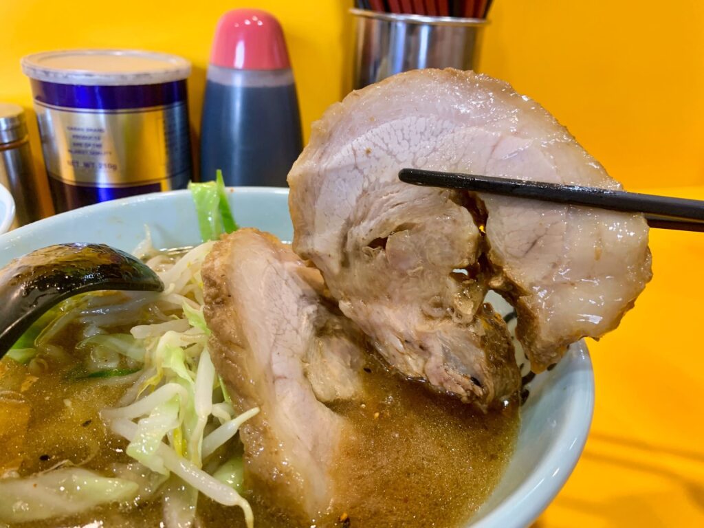 ラーメン二郎 八王子野猿街道店2のつけ麺チャーシュー
