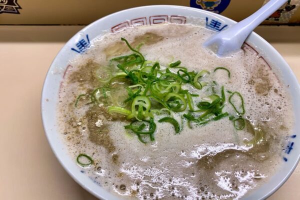 八ちゃんラーメン 薬院本店のラーメン3