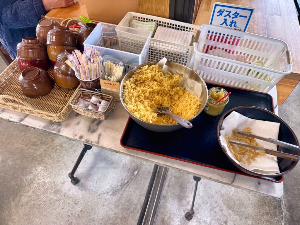 がいな製麺所 加西店の天かすコーナー