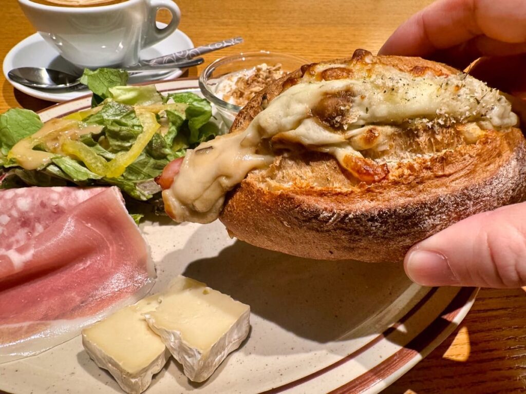 パンとエスプレッソと嵐山庭園の季節のホットドッグセット 実食