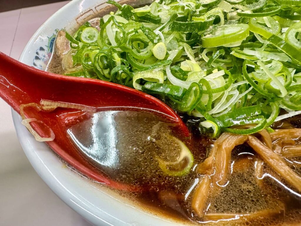 ラーメン親爺のダブルチャーシュー麺 スープ