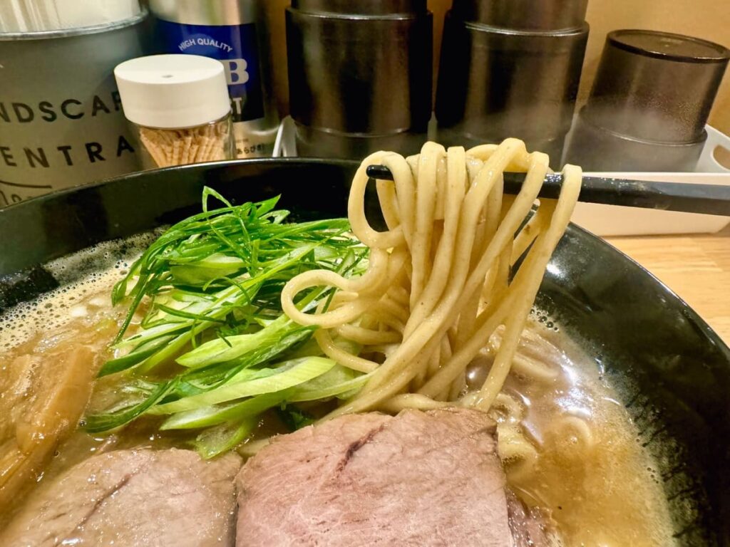 麺屋Kの鶏×魚ラーメン 麺