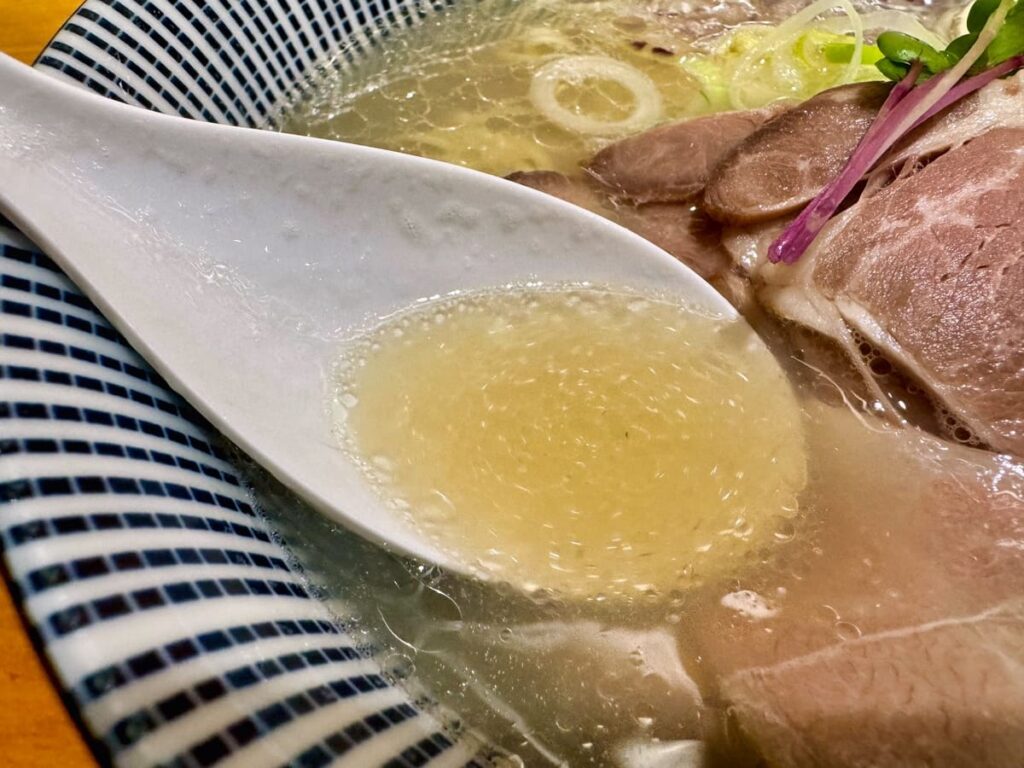 貝だし麺きた田の特製貝だし麺スープ