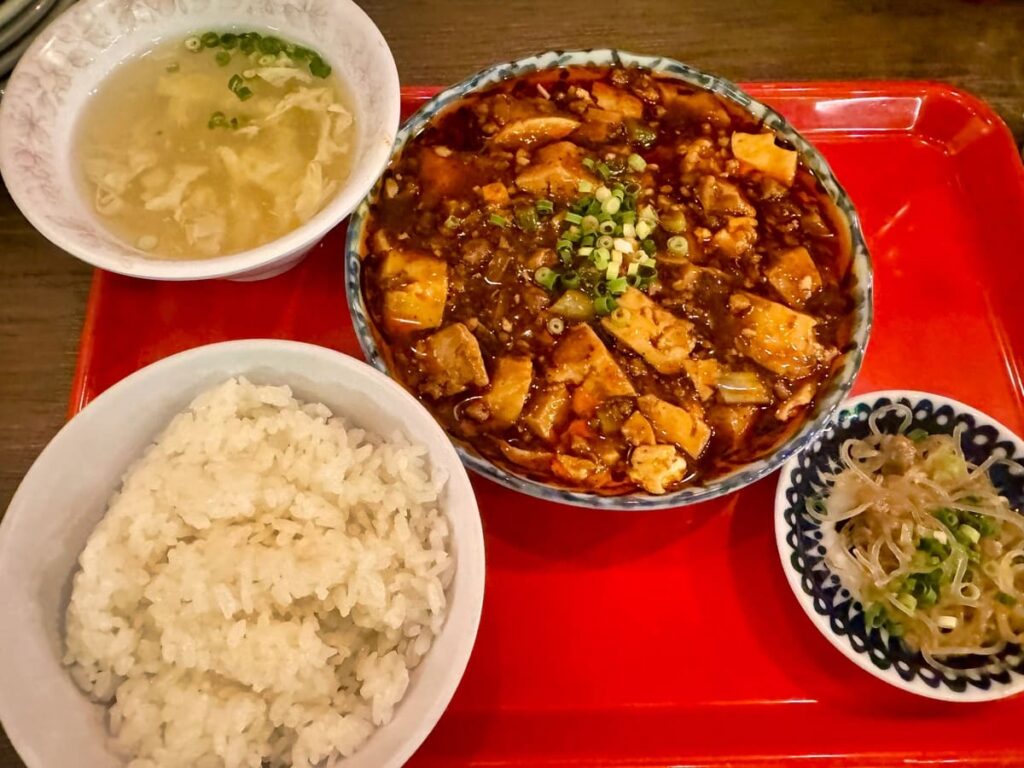 台湾餃子 張記の本格麻婆豆腐定食