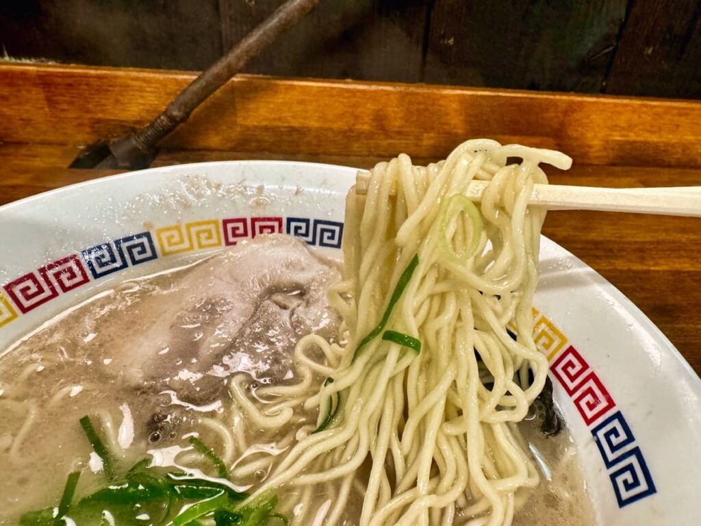 丸星中華そばセンター本店のラーメン 麺