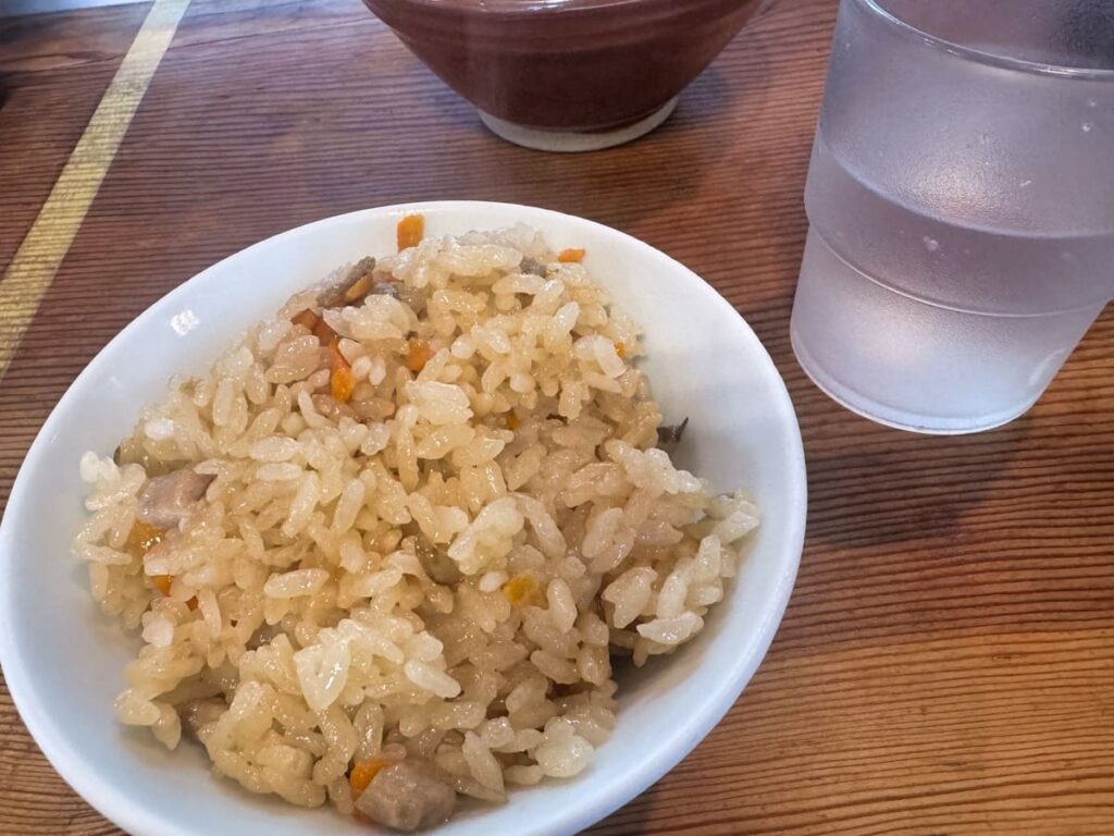 牧のうどん 空港店のかしわごはん