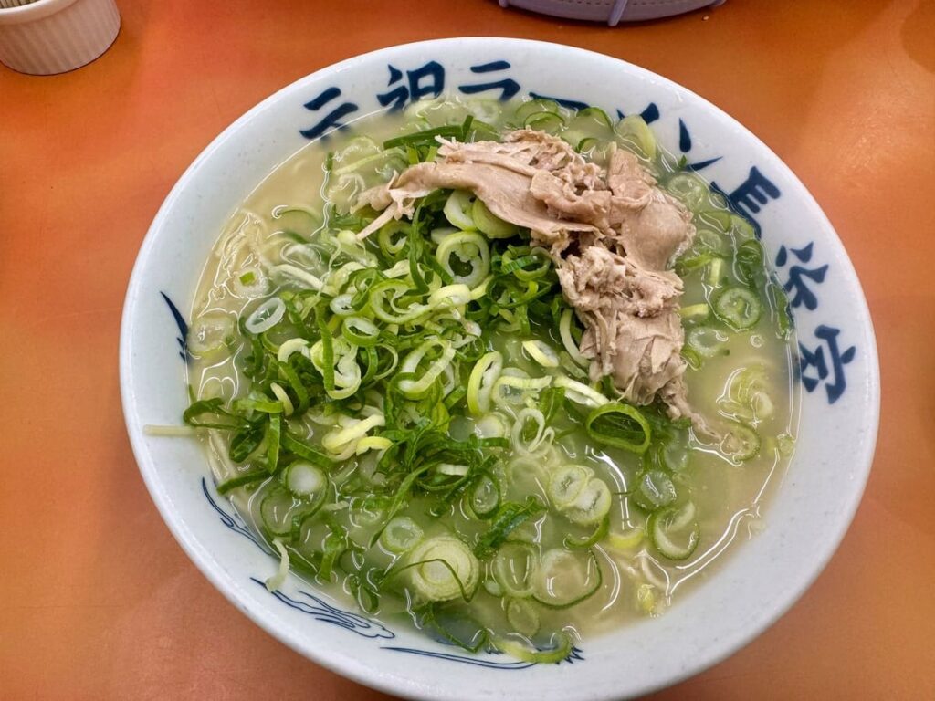 元祖ラーメン長浜家（赤坂）のラーメン1