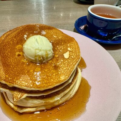 belle-ville pancake cafe ホワイティうめだ店のミルフィーユパンケーキ with メープルシロップ