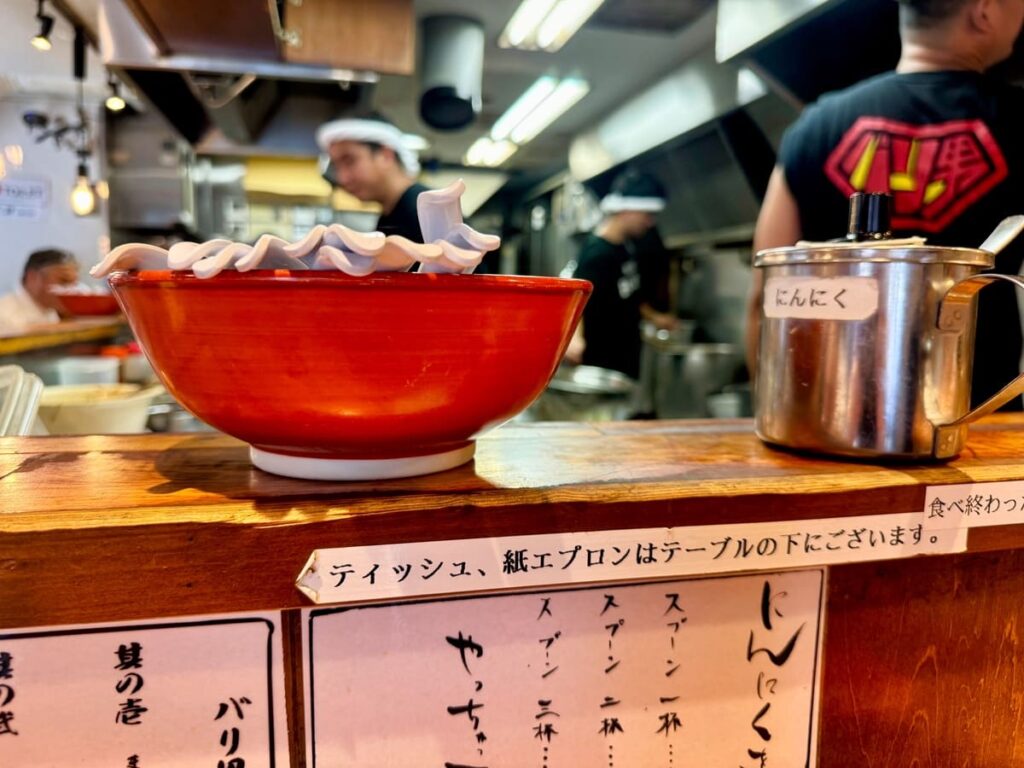 バリ男 新橋本店の無料ニンニク