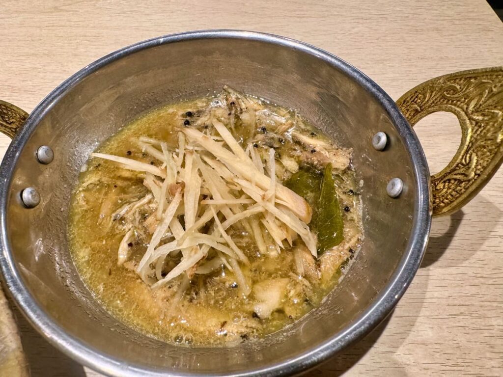 SPICE GATEのサバとしょうがの出汁カレー 出汁カレー