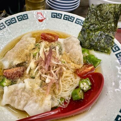 夷川餃子なかじま 団栗店の冷やし餃子酸麺