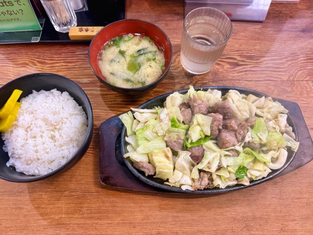 びっくり亭本家 本店の焼肉1人前1