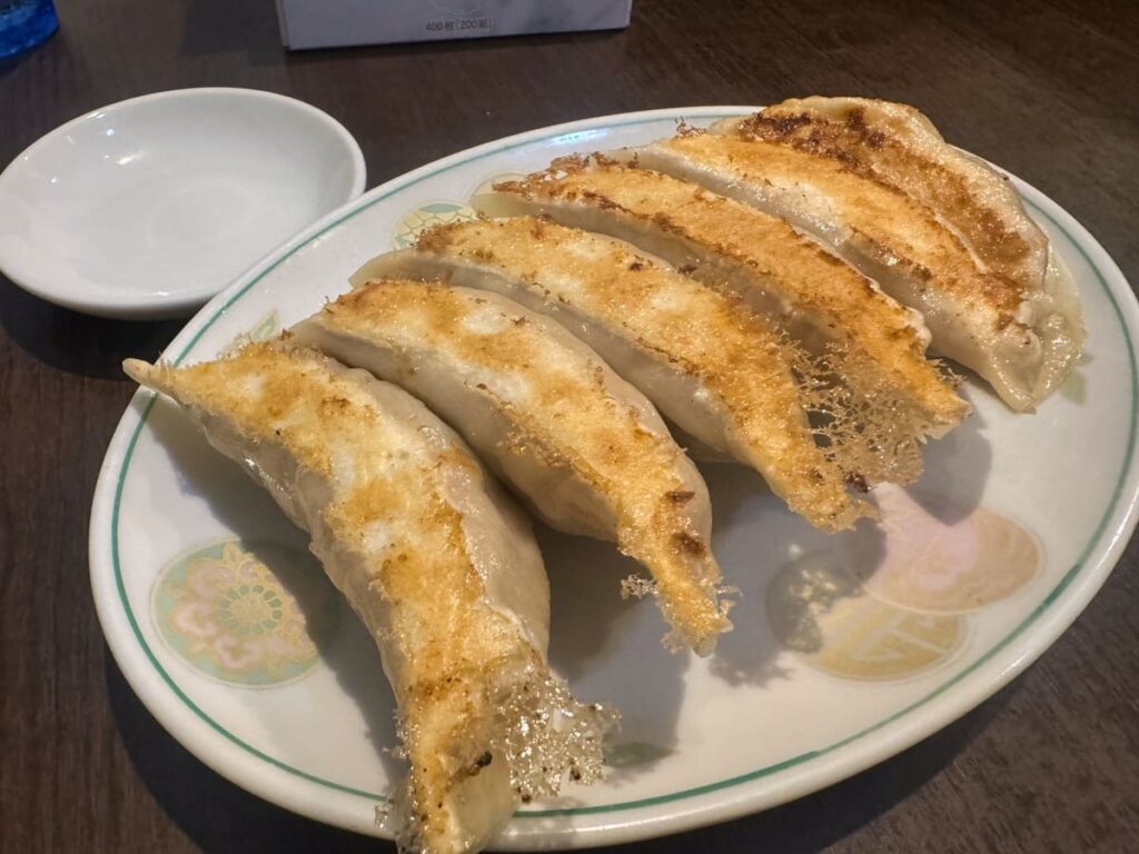 四つ角飯店の餃子