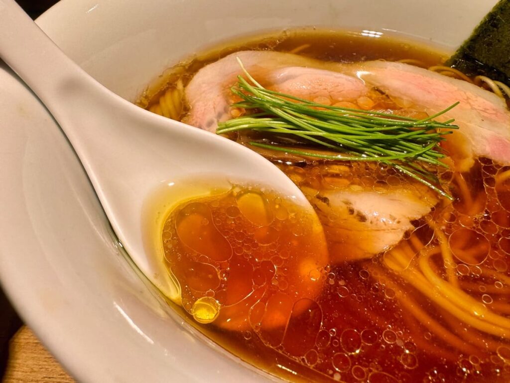 Nippon Ramen 凛 Kyotoの醤油らぁ麺 スープ