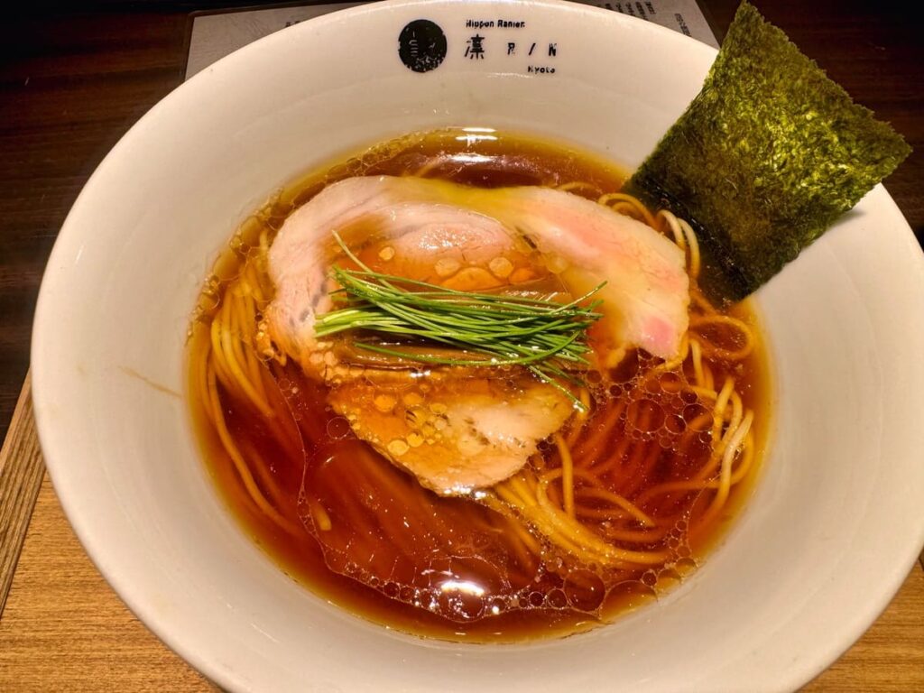 Nippon Ramen 凛 Kyotoの醤油らぁ麺1