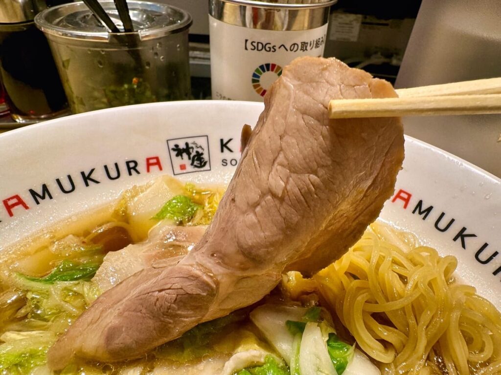 どうとんぼり神座 千日前店のおいしいラーメン チャーシュー