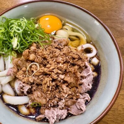 伊勢うどん ちとせの肉月見伊勢うどん3