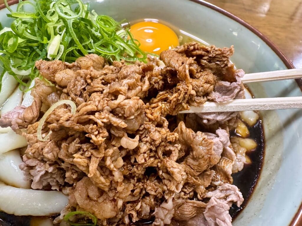 伊勢うどん ちとせの肉月見伊勢うどん 肉