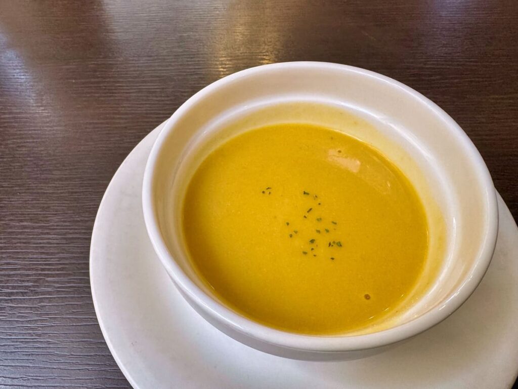 御影公会堂食堂のスープ