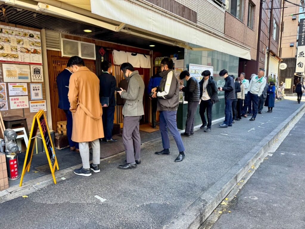 自家製さぬきうどんと肉 甚三 大門店