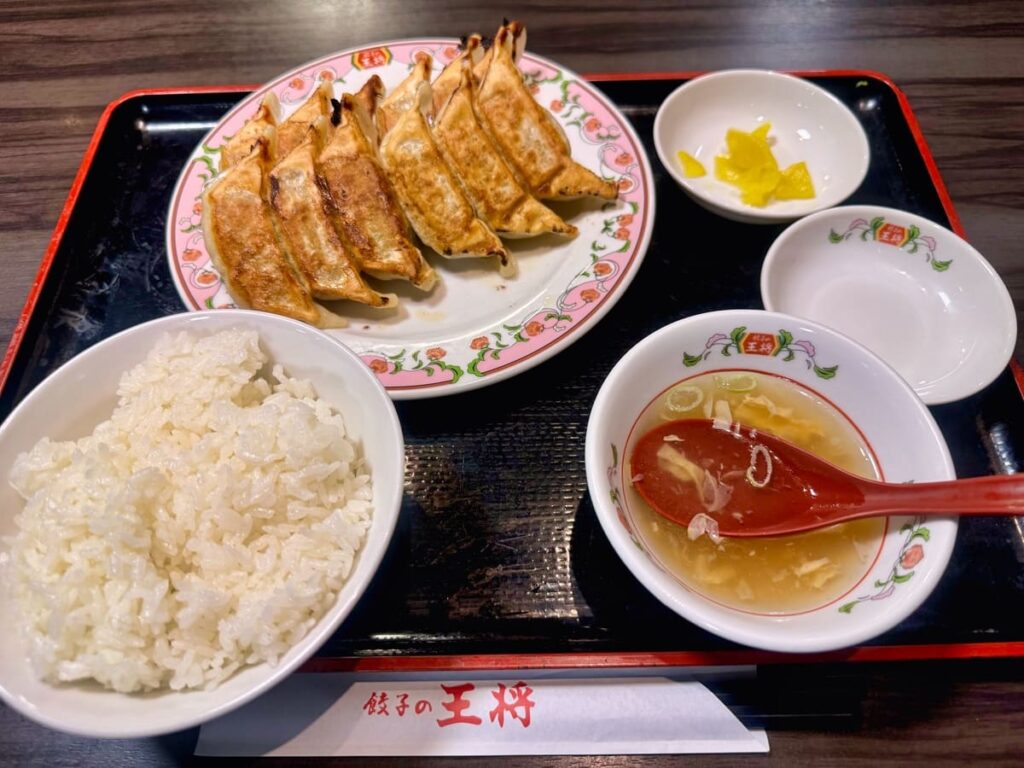 餃子の王将 四条大宮店の餃子定食 にんにく激増し餃子変更1