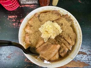 自家製太麺 ドカ盛りマッチョ 三ノ宮店のラーメン並1