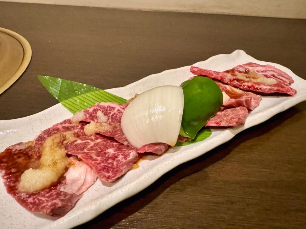 黒毛和牛専門店 焼肉こまちの近江産にんにくハラミ1