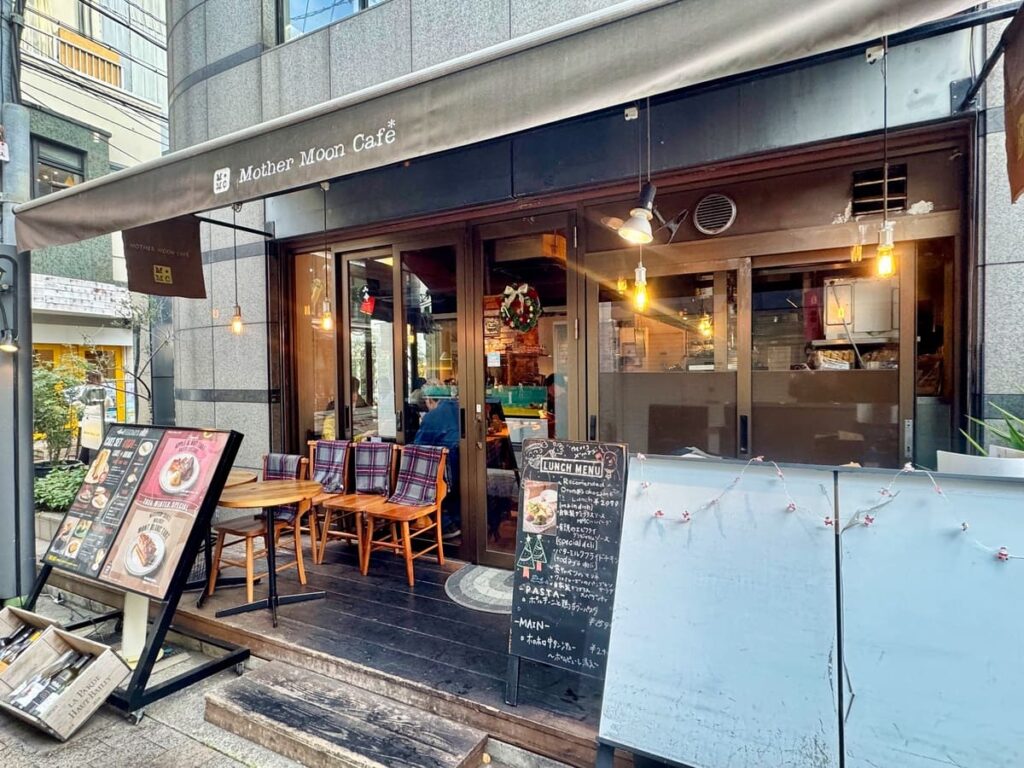 マザームーンカフェ 三宮本店