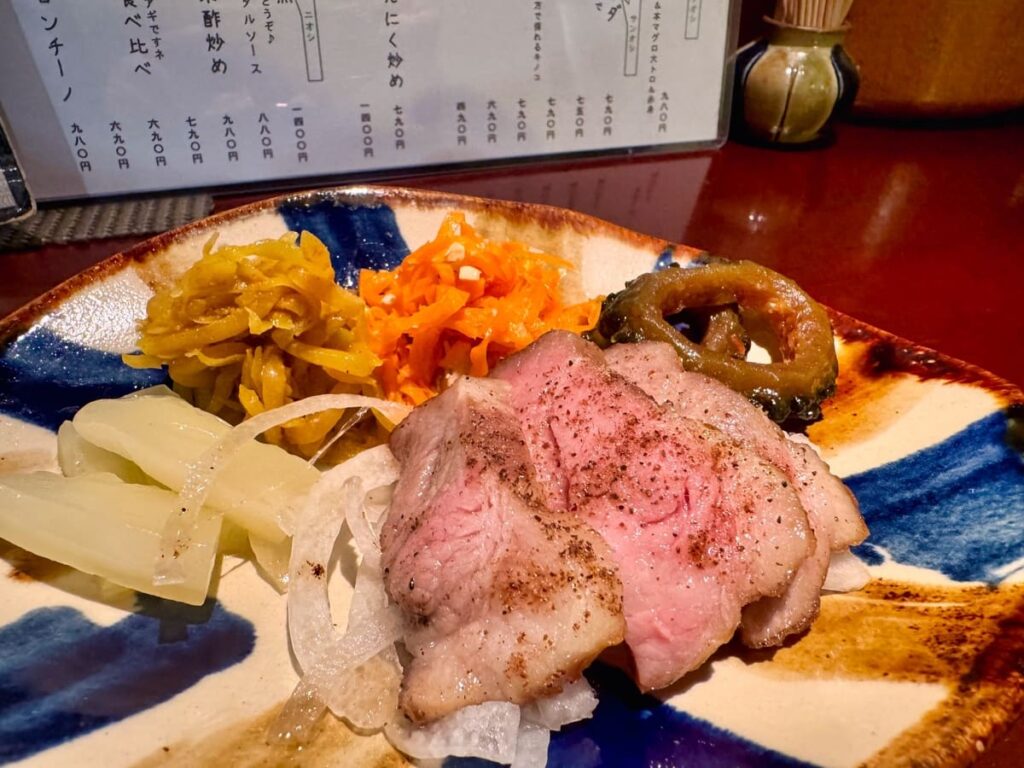 旬菜処びいどろの厚切り島豚の島胡椒ピパーチ焼き