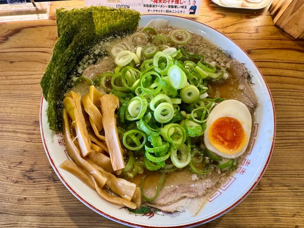 麺屋EDITION 京都本店の背脂醤油ラーメン 全部乗せDX1