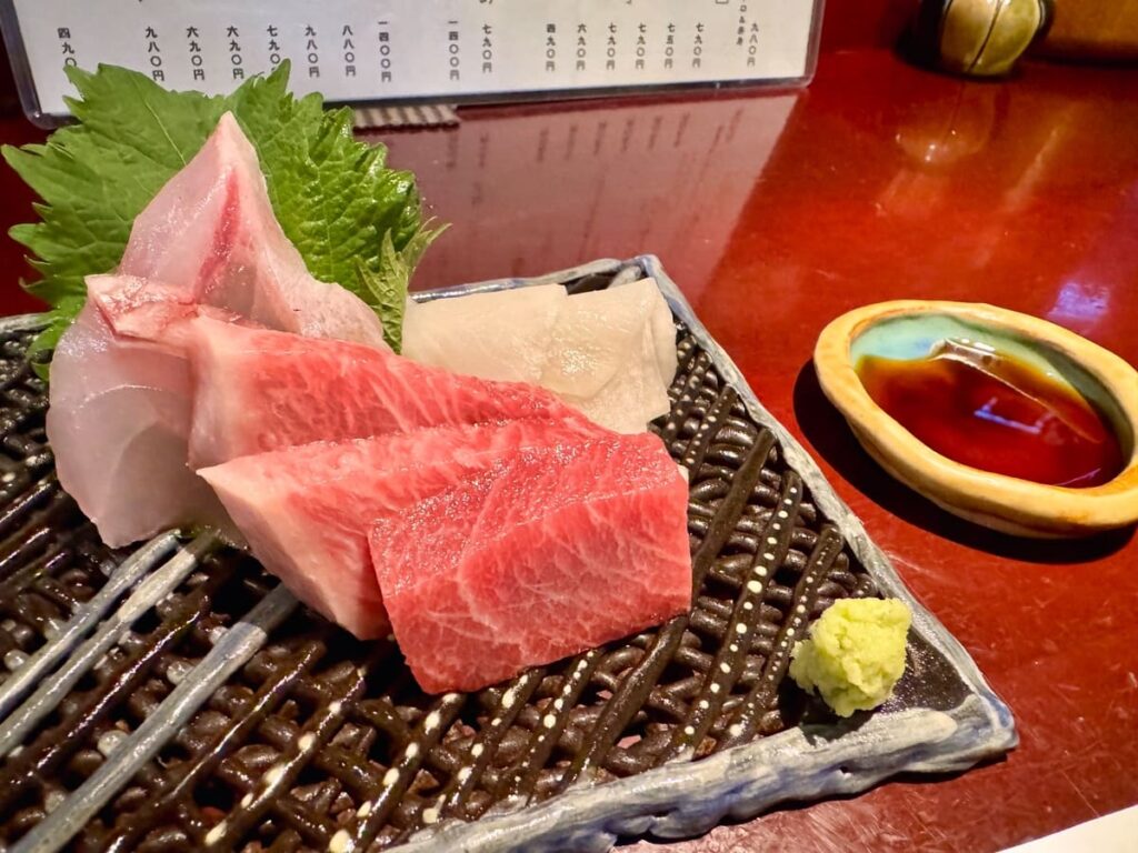 旬菜処びいどろの刺身3種