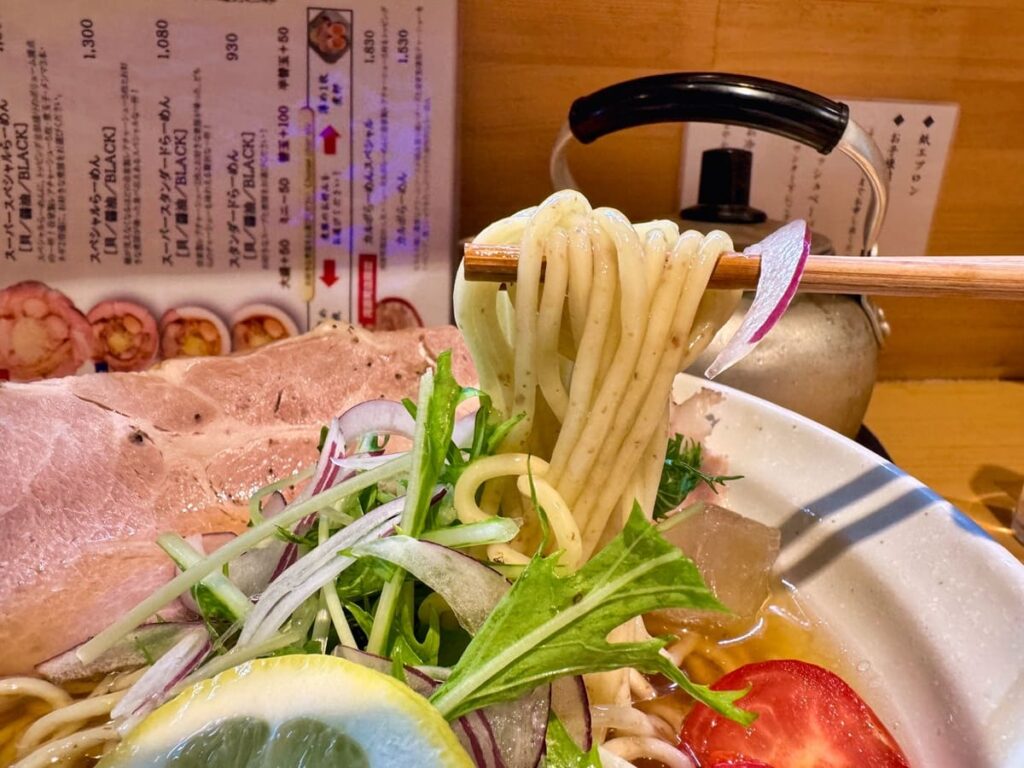 麺屋優光 河原町の冷し貝らーめん 麺