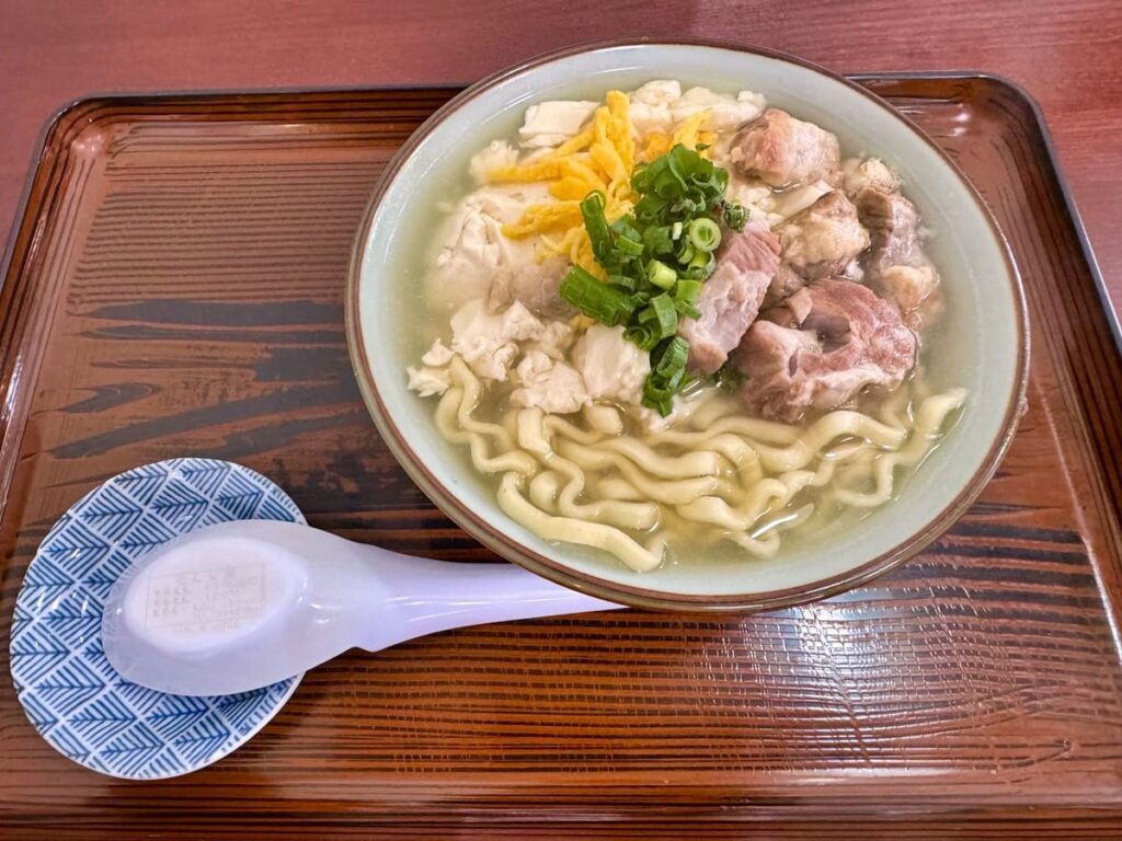 高江洲そばのゆしどうふそば(中)1