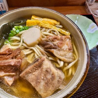 ちだもと食堂のソーキそば(大)2