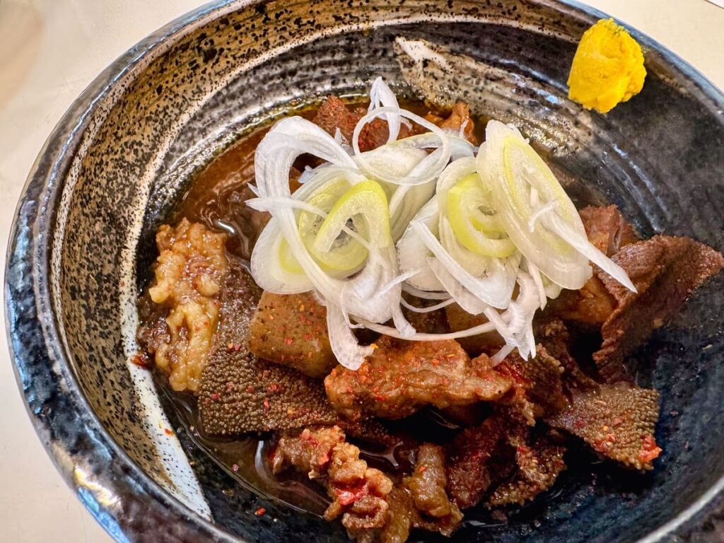アジェ 木屋町団栗店のホルモン煮込み3