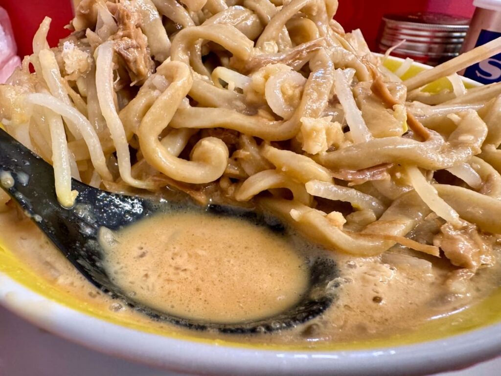 BUTAKIN 東梅田店のかき氷ラーメン スープ